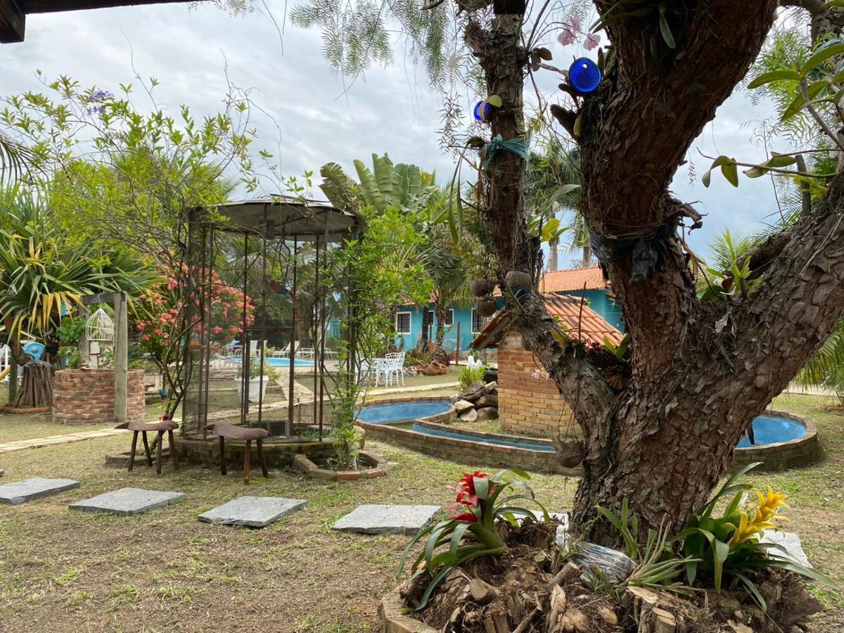 Hospedagem Recanto Das Orquideas Quatis Bagian luar foto