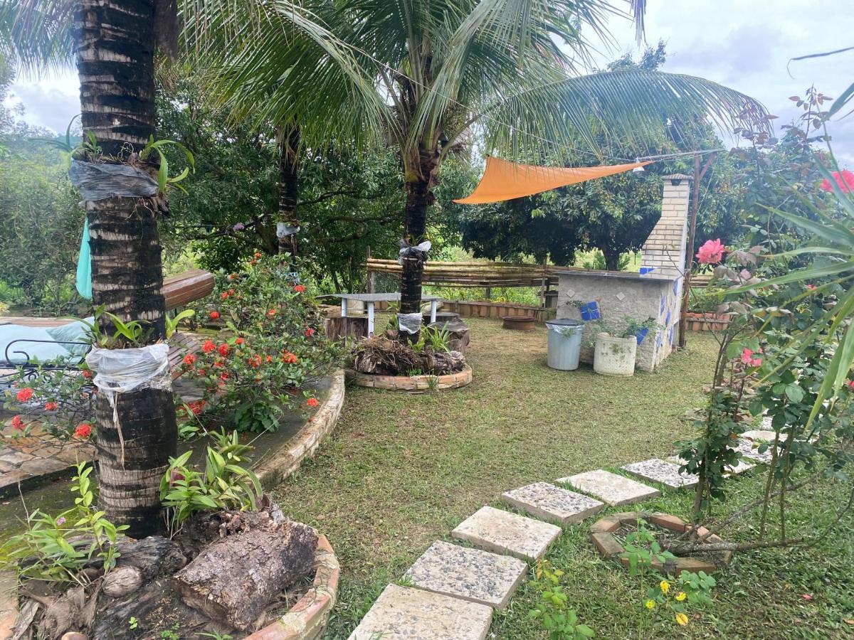 Hospedagem Recanto Das Orquideas Quatis Bagian luar foto